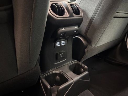 Used 2025 Jeep Wrangler Unlimited Sahara AWD/4WD image 22