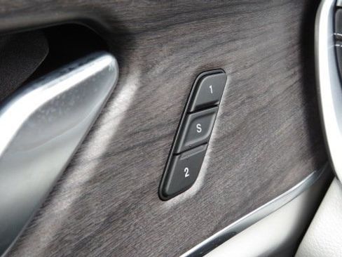 Used 2022 Jeep Grand Cherokee Overland image 28