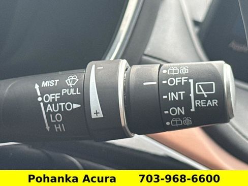 Certified 2023 Acura MDX SH-AWD w/ Technology Package image 10