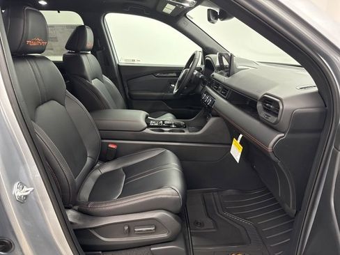 New 2026 Honda Pilot TrailSport image 29