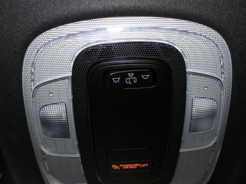 Used 2025 Hyundai Elantra Sport image 34