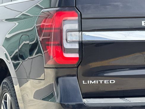 Used 2024 Ford Expedition Max Limited AWD/4WD image 25