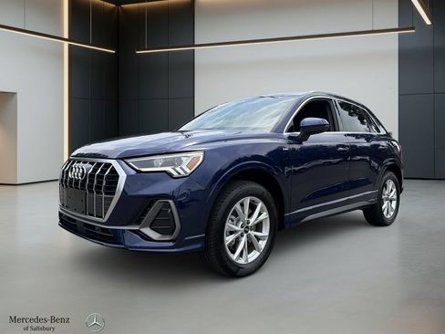 Used 2025 Audi Q3 2.0T Premium Plus w/ Premium Plus Package AWD/4WD image 1