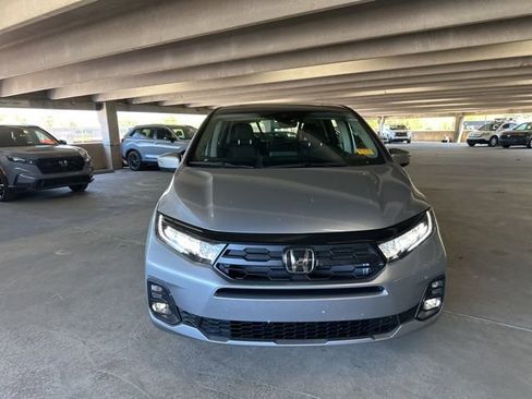 Used 2026 Honda Odyssey EX-L image 2
