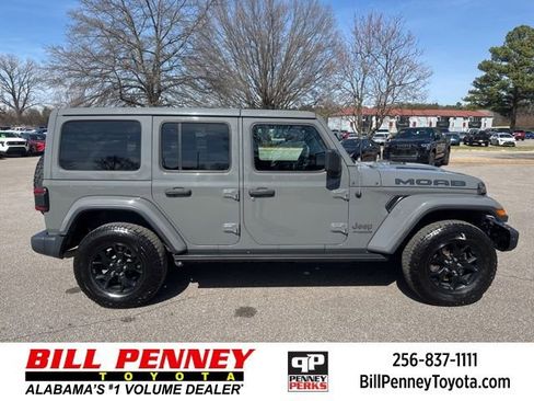 Used 2019 Jeep Wrangler Unlimited Sahara w/ Quick Order Package 24M Moab image 6