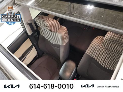 Used 2011 Kia Soul ! image 32