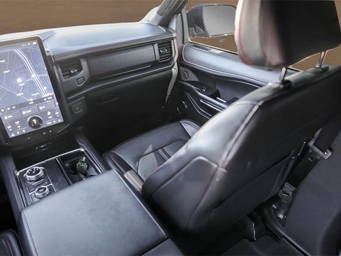 Used 2022 Ford Expedition Limited image 25