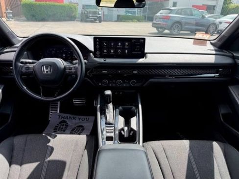 Used 2023 Honda Accord Sport image 14