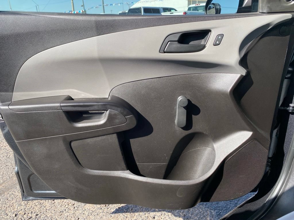 Used 2020 Chevrolet Sonic LS FWD image 21