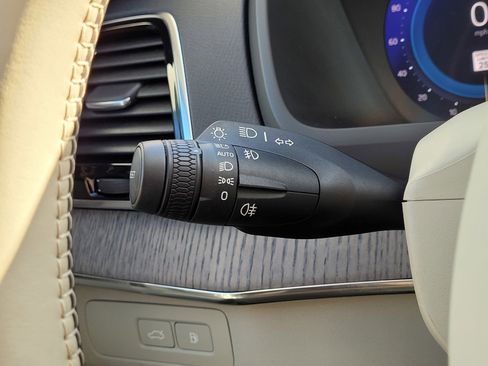 Certified 2023 Volvo XC90 T8 Plus w/ Protection Package Premier image 22