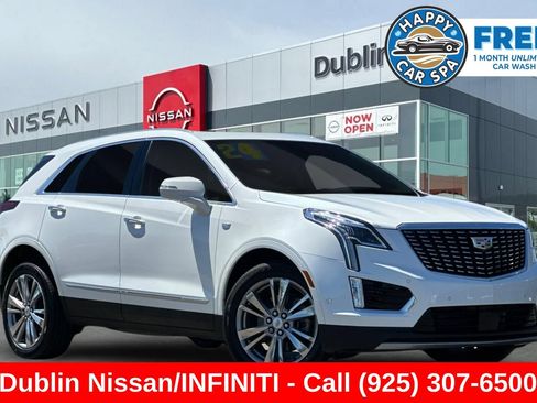 Used 2024 Cadillac XT5 Premium Luxury w/ Technology Package AWD/4WD image 1