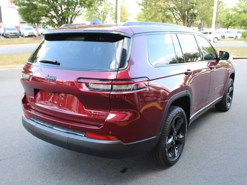 Used 2025 Jeep Grand Cherokee L Limited w/ Black Appearance Package image 2