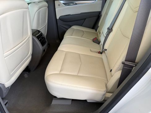 Used 2018 Cadillac XT5 Premium Luxury image 35