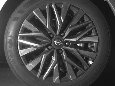 Used 2025 Nissan Altima 2.5 SV FWD image 10