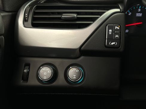 Used 2020 Chevrolet Tahoe Premier AWD/4WD image 13