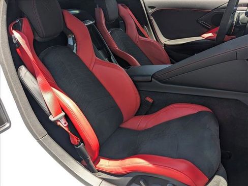 Used 2025 Chevrolet Corvette Stingray Preferred Conv w/ Z51 Performance Package RWD image 21
