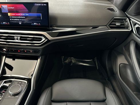 Used 2023 BMW i4 eDrive35 RWD image 31