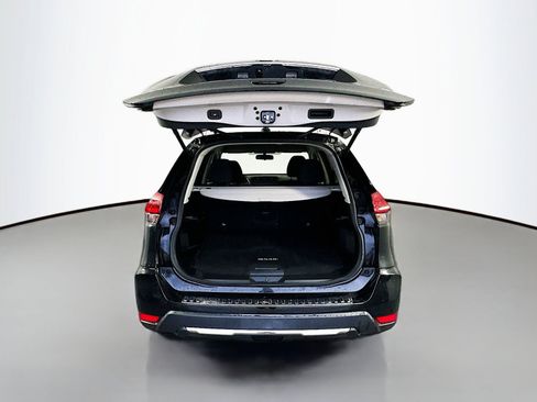 Used 2018 Nissan Rogue SV FWD image 26