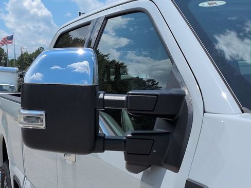 New 2026 Ford F250 Platinum w/ Platinum Plus Package AWD/4WD image 11