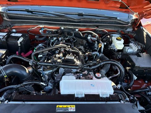 Used 2025 Toyota Tacoma TRD Off-Road image 12