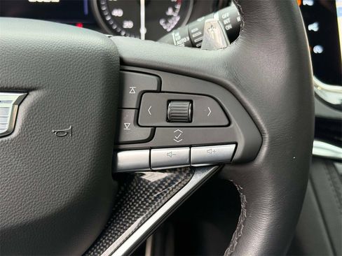 Used 2024 Cadillac XT6 Sport w/ Technology Package image 33