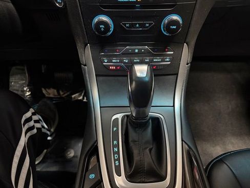 Used 2015 Ford Edge SEL w/ Equipment Group 201A image 32