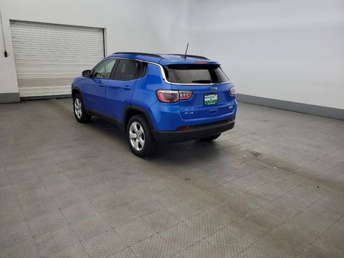 Used 2018 Jeep Compass Latitude w/ Popular Equipment Group AWD/4WD image 5