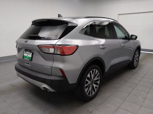Used 2021 Ford Escape Titanium AWD/4WD image 9