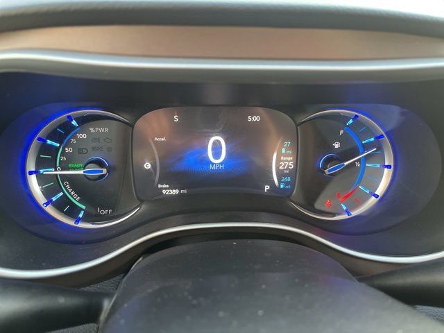 Used 2019 Chrysler Pacifica Touring-L FWD image 42