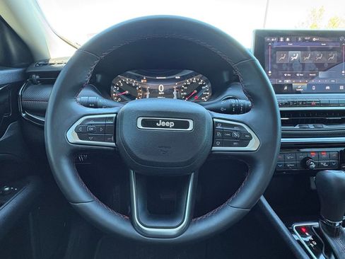 Used 2022 Jeep Compass Trailhawk w/ Trailhawk Convenience Group image 23