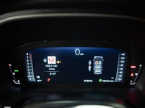 Used 2025 Honda Pilot Black Edition image 20