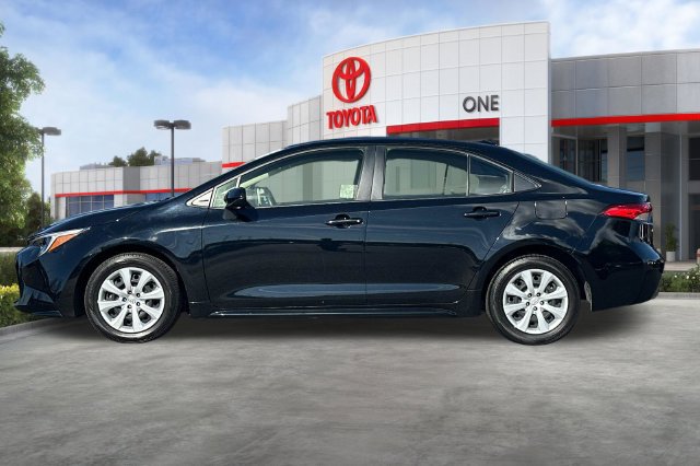 Certified 2025 Toyota Corolla LE FWD image 9