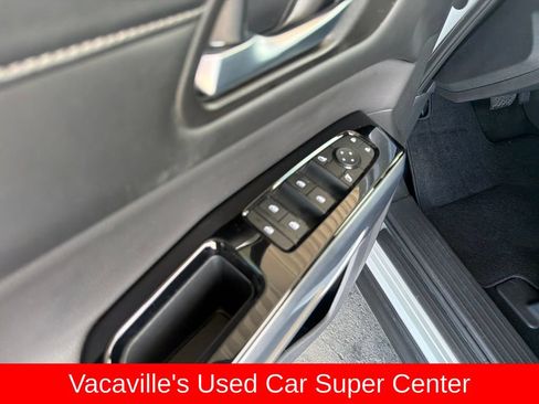 Used 2024 Nissan Pathfinder SL w/ SL Premium Package FWD image 11