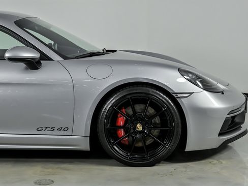 Used 2022 Porsche 718 Cayman GTS image 15