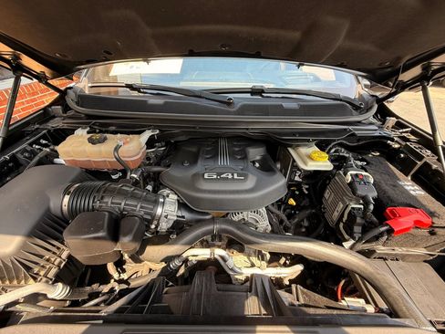 Used 2022 Jeep Grand Wagoneer Series II AWD/4WD image 32