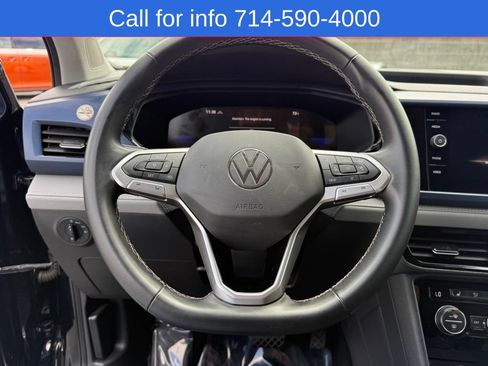 Used 2024 Volkswagen Taos SE AWD/4WD image 17