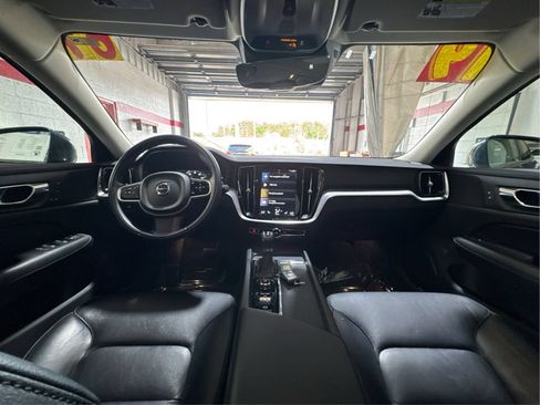 Used 2019 Volvo S60 T5 Momentum w/ Premium Package FWD image 27