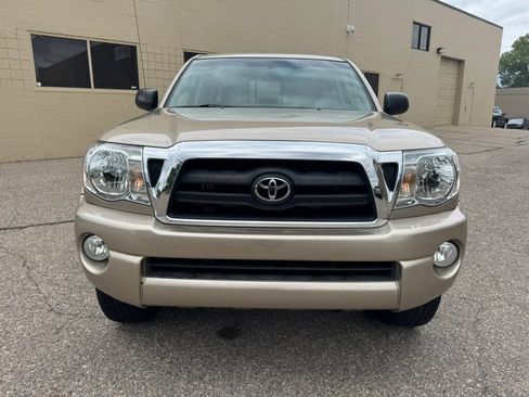Used 2006 Toyota Tacoma PreRunner RWD image 2