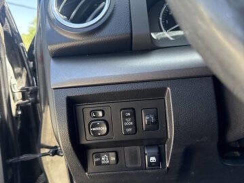 Used 2015 Toyota Tundra SR5 w/ SR5 Upgrade Package RWD image 17