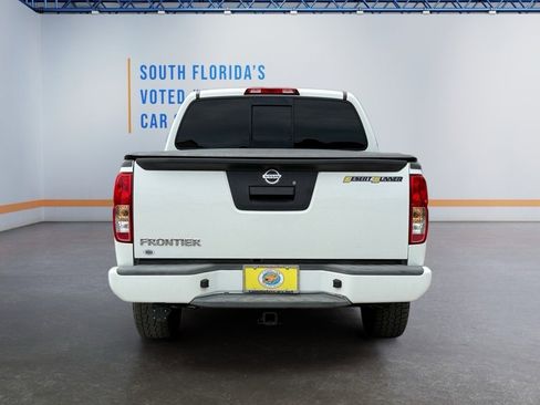 Used 2015 Nissan Frontier Desert Runner image 4