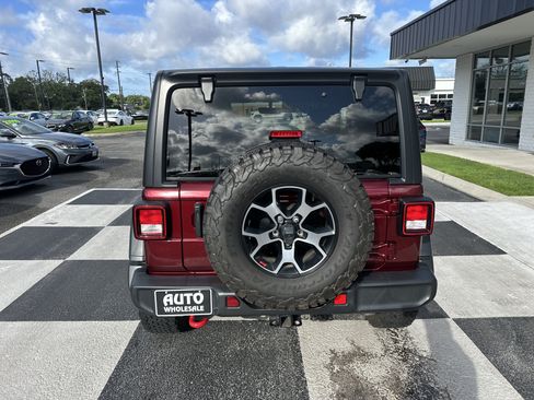 Used 2022 Jeep Wrangler Rubicon AWD/4WD image 4