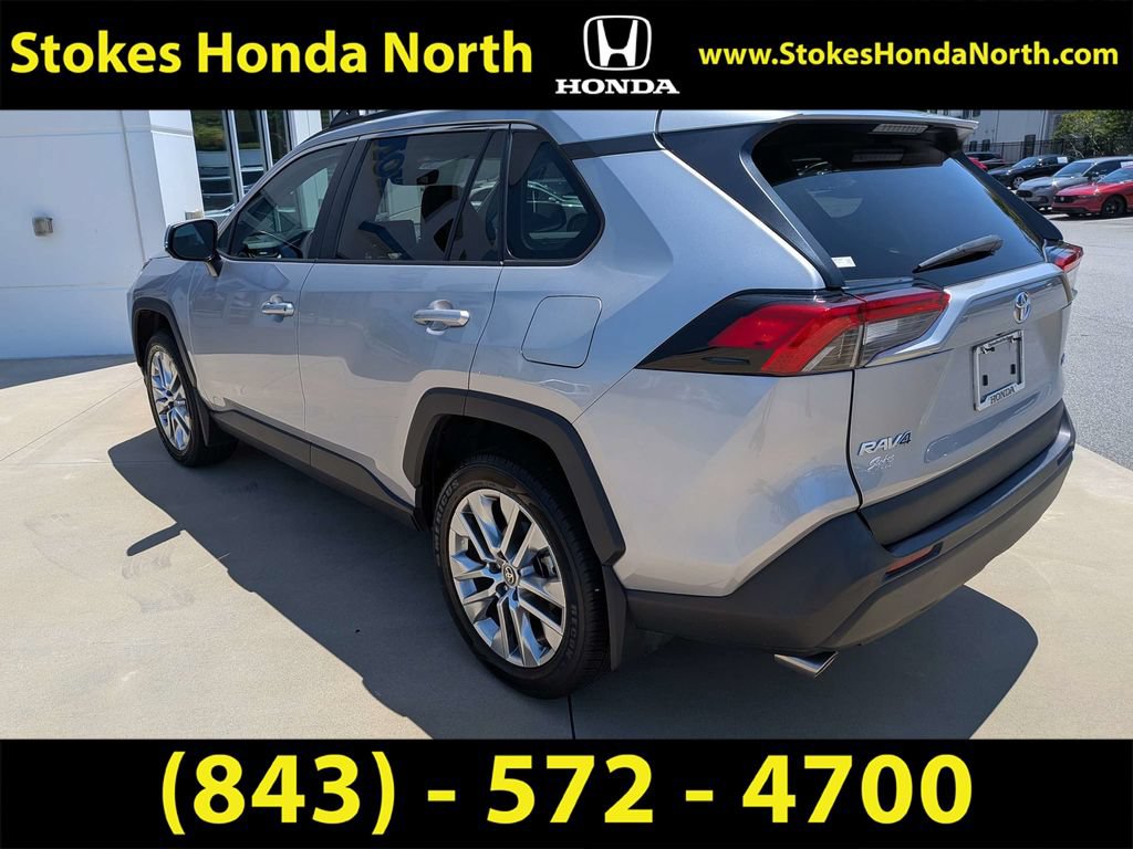 Used 2024 Toyota RAV4 XLE Premium FWD image 10