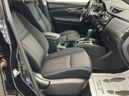 Used 2017 Nissan Rogue SV AWD/4WD image 11