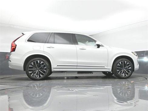 New 2026 Volvo XC90 B6 Ultra image 45
