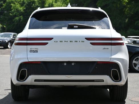 Used 2025 Genesis GV70 2.5T AWD/4WD image 5