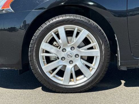 Used 2014 Nissan Sentra SL w/ Premium Package FWD image 24