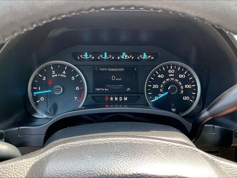 Used 2018 Ford F150 XLT w/ Equipment Group 302A Luxury AWD/4WD image 19