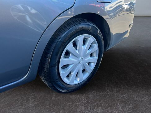 Used 2019 Nissan Versa SV image 14