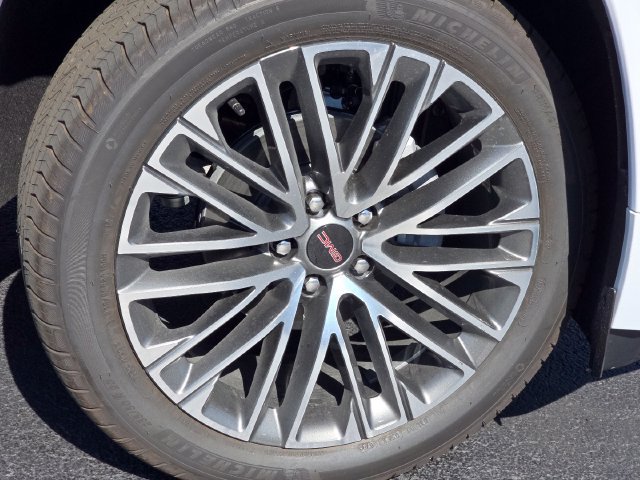New 2027 GMC Terrain Denali w/ LPO, Floor Liner Package AWD/4WD image 13