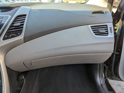 Used 2016 Hyundai Elantra SE FWD image 24
